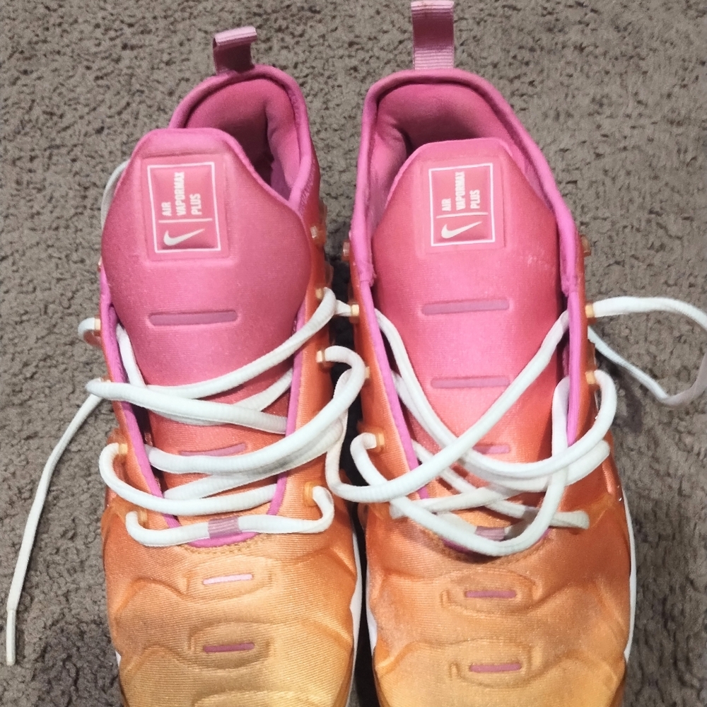 Shoes - Picture 14 of 14